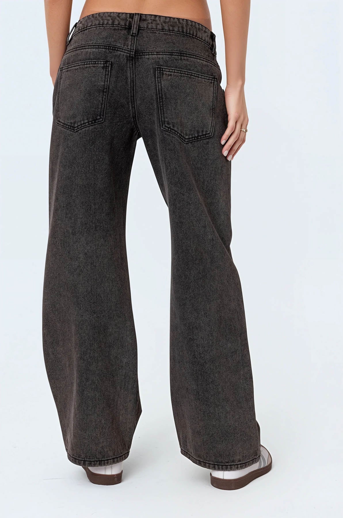 Petite Raelynn Washed Low Rise Baggy Jeans - Image 3
