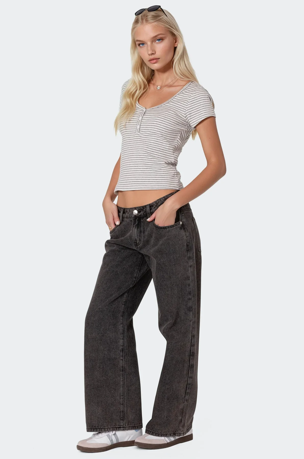 Petite Raelynn Washed Low Rise Baggy Jeans - Image 4