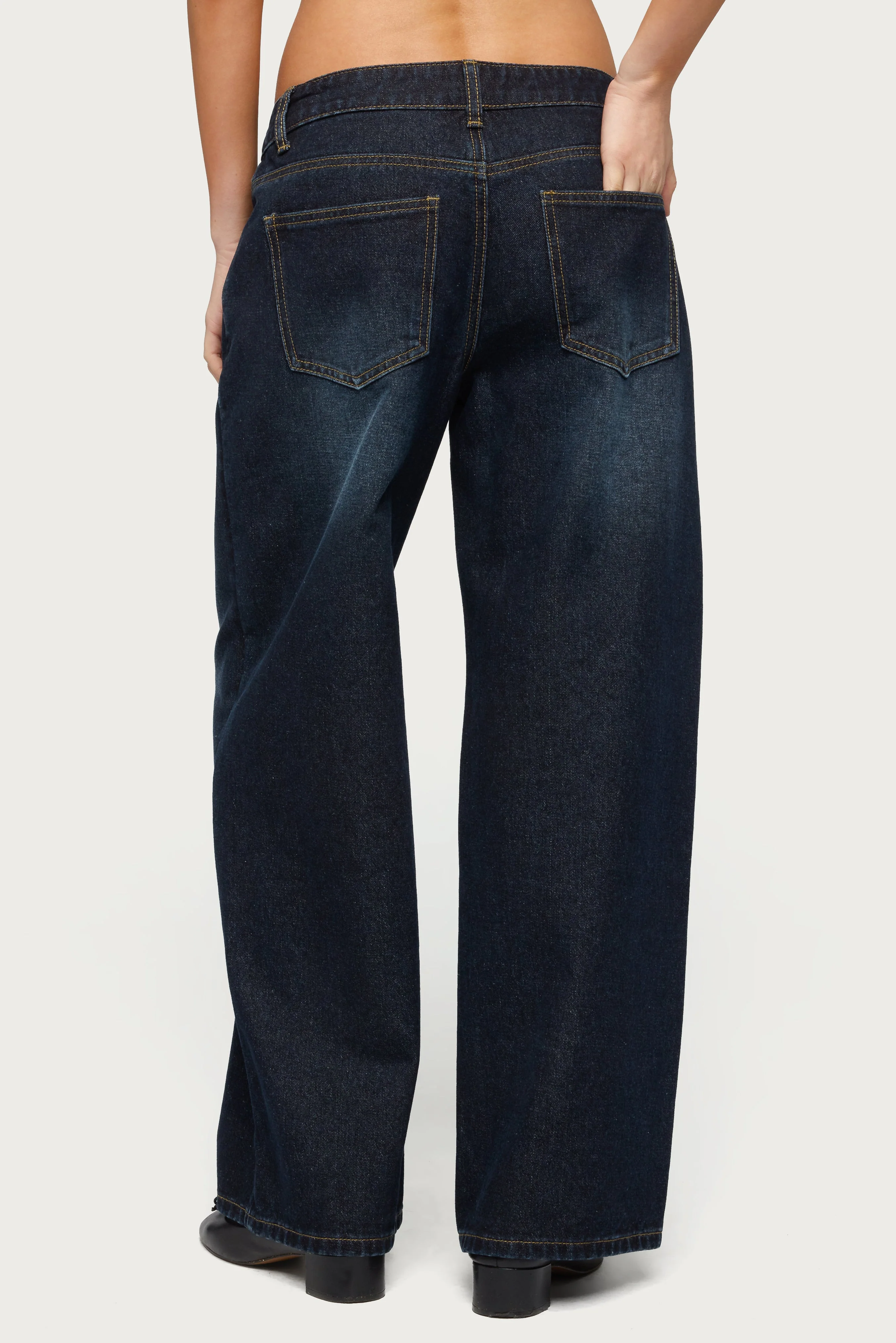 Petite Raelynn Washed Low Rise Baggy Jeans - Image 4