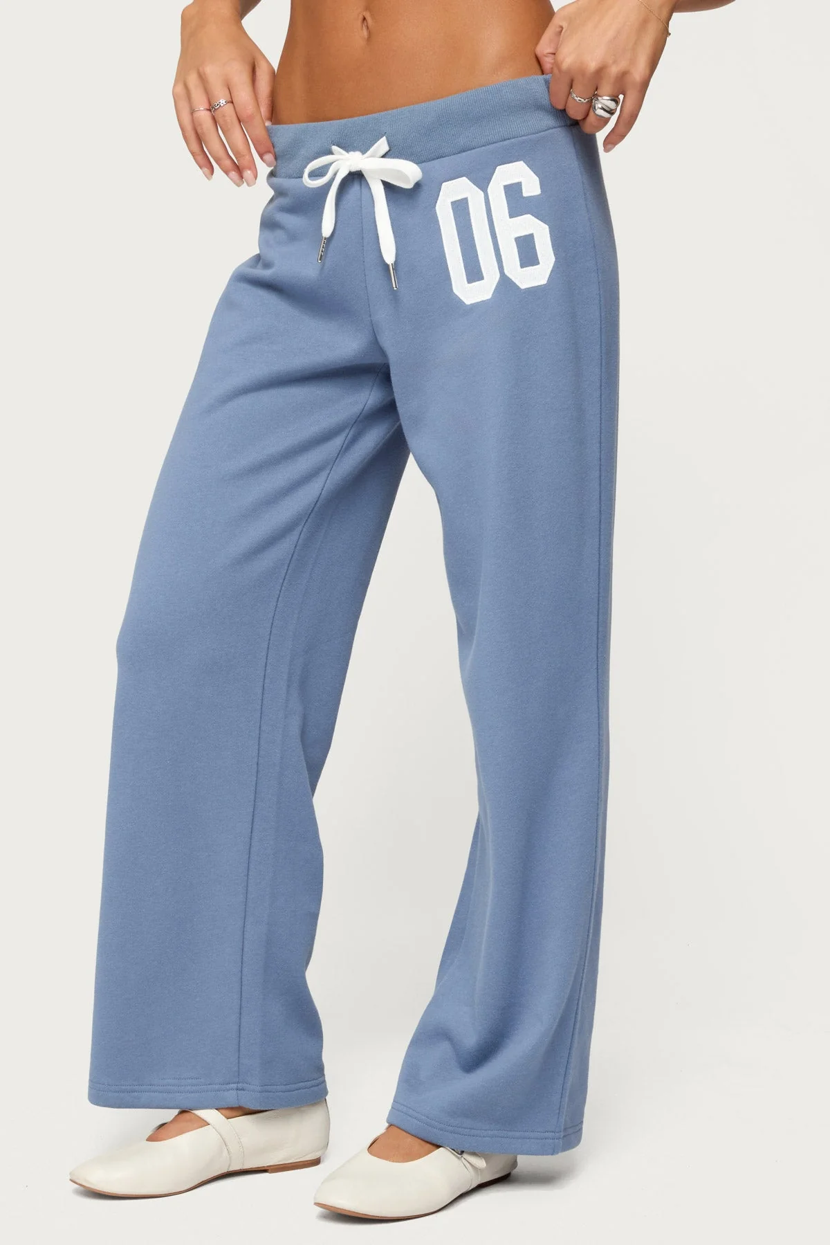 Petite 06 Joggers - Image 4