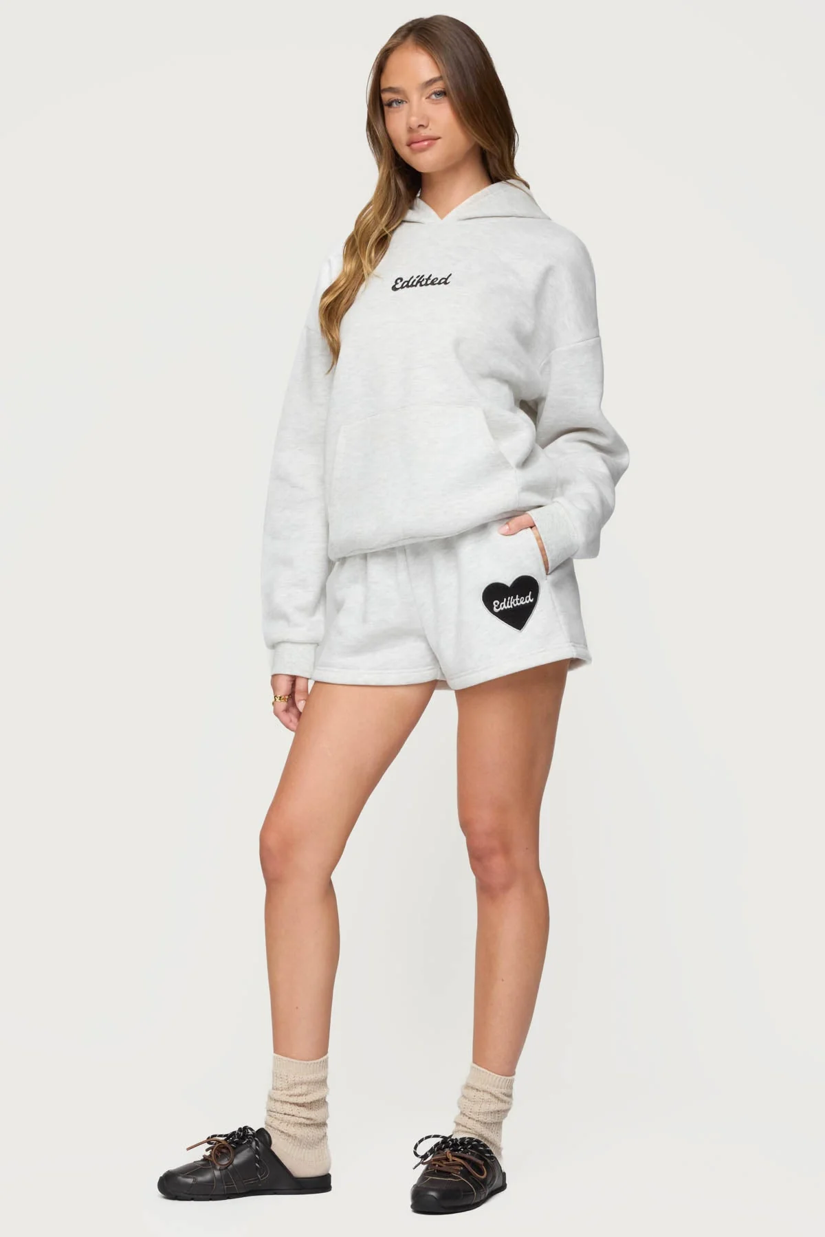 Big Love Edikted Sweat Shorts - Image 3