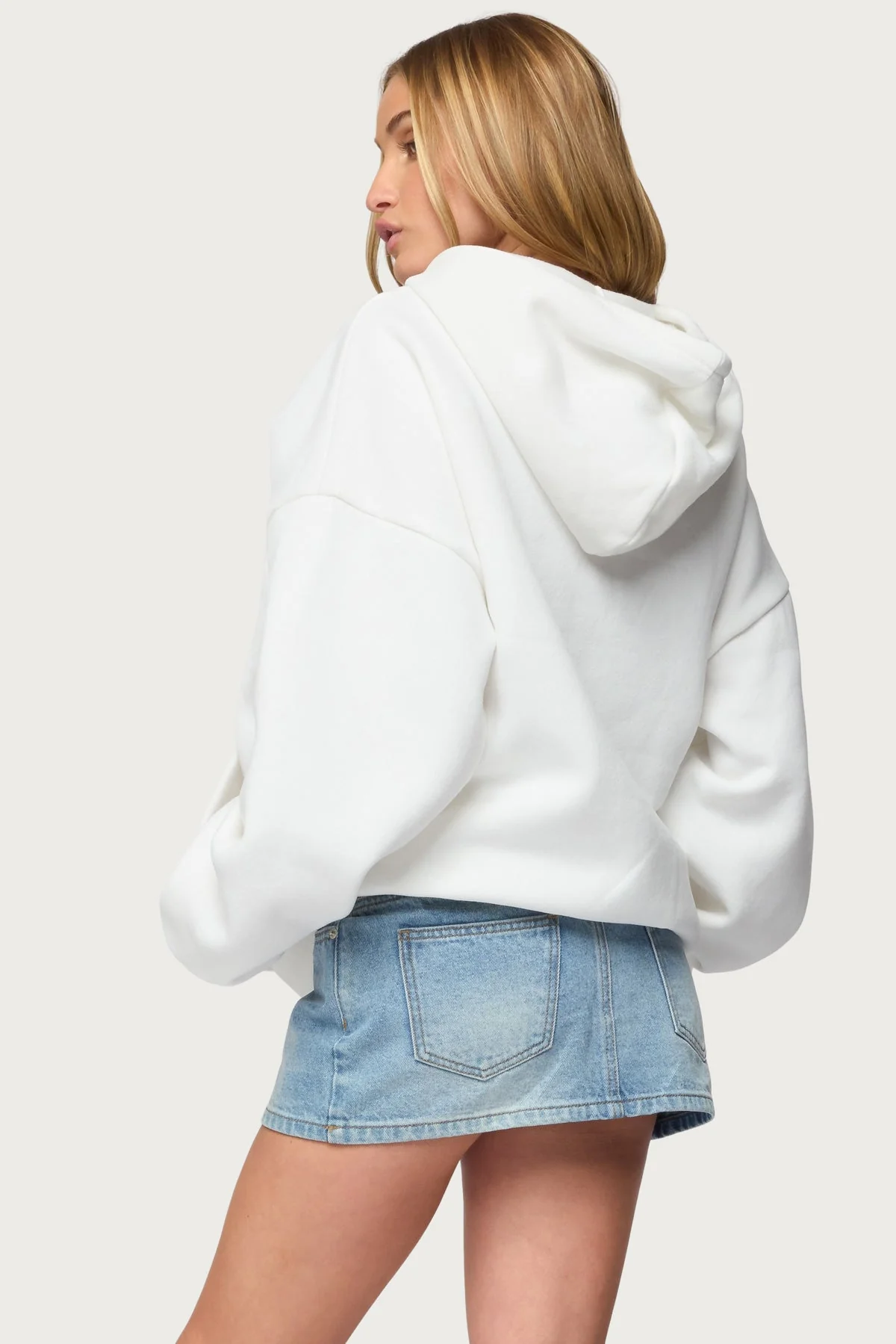 82 Oversized Hoodie - Image 4
