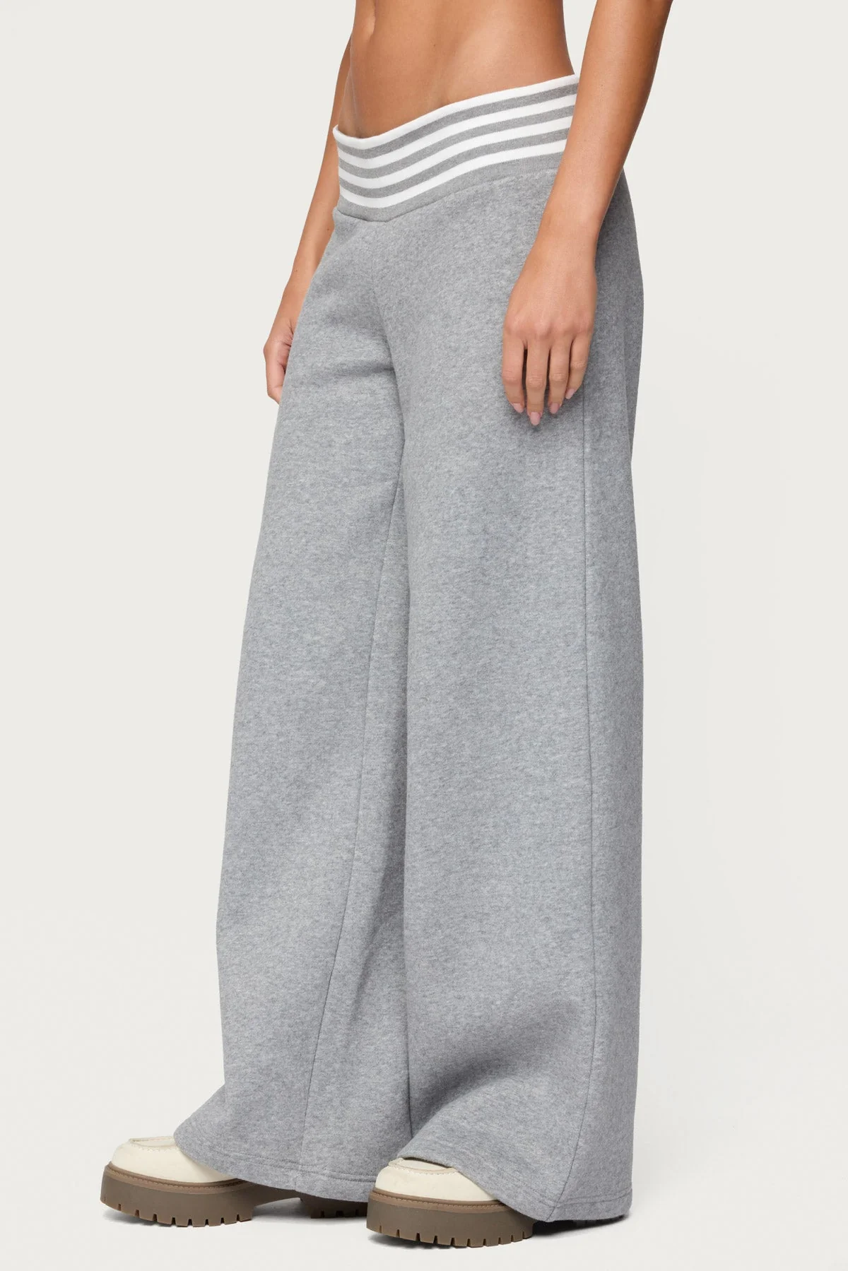 Eloura Stripey Joggers - Image 4
