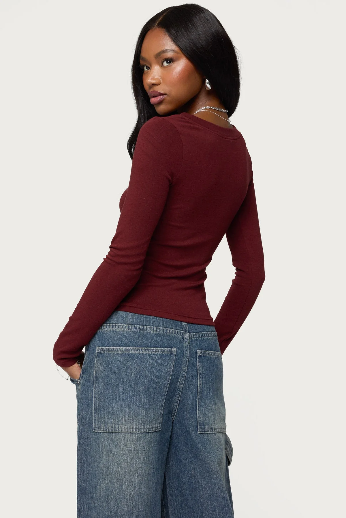 Larna V Neck Ribbed T Shirt - Image 5