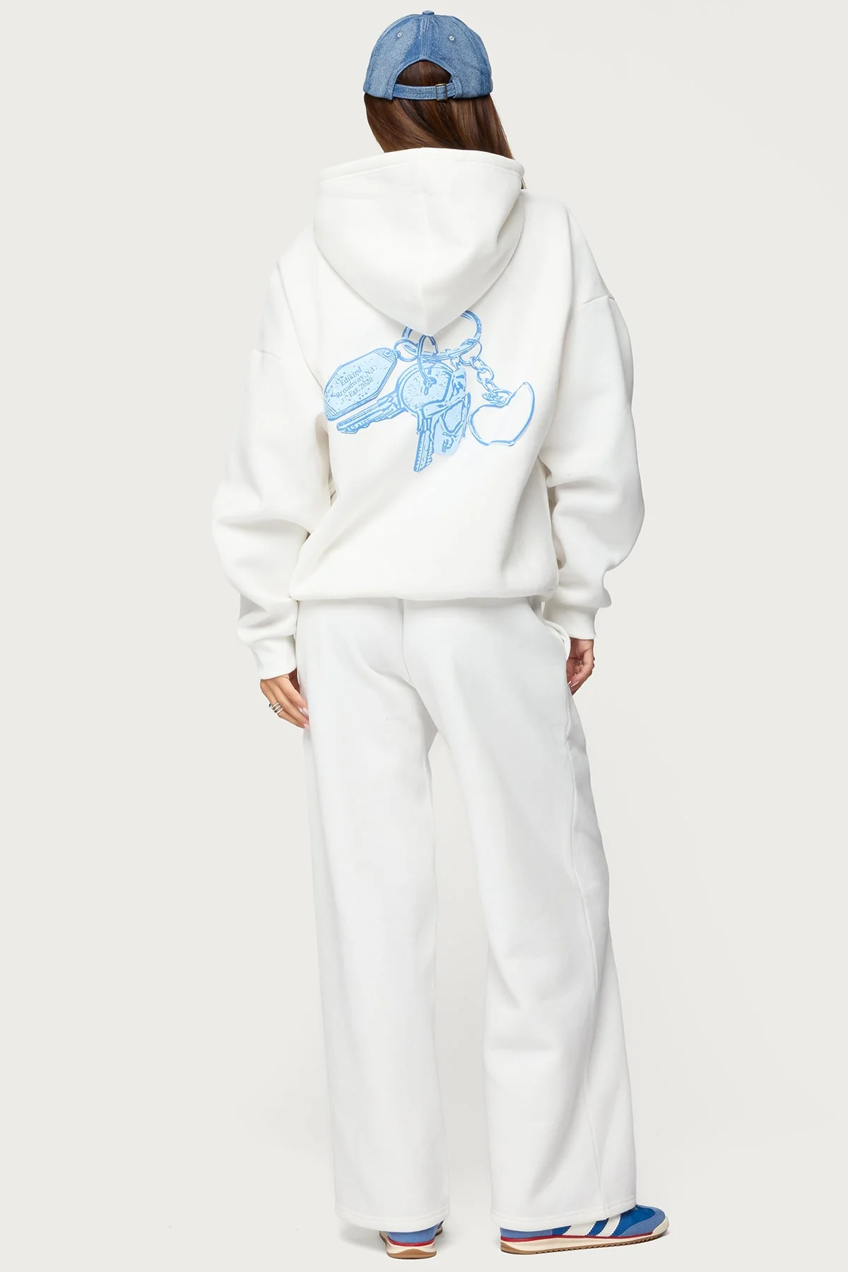 Keychain Cutie Hoodie - Image 7