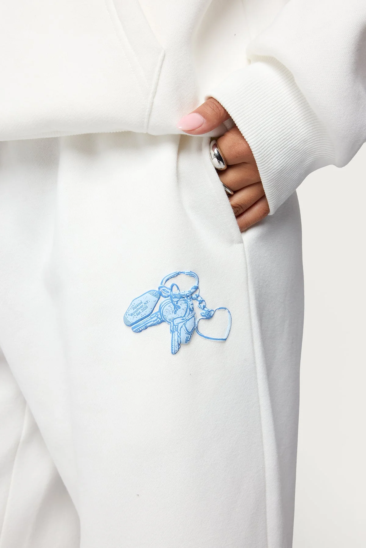 Keychain Cutie Straight Leg Joggers - Image 2